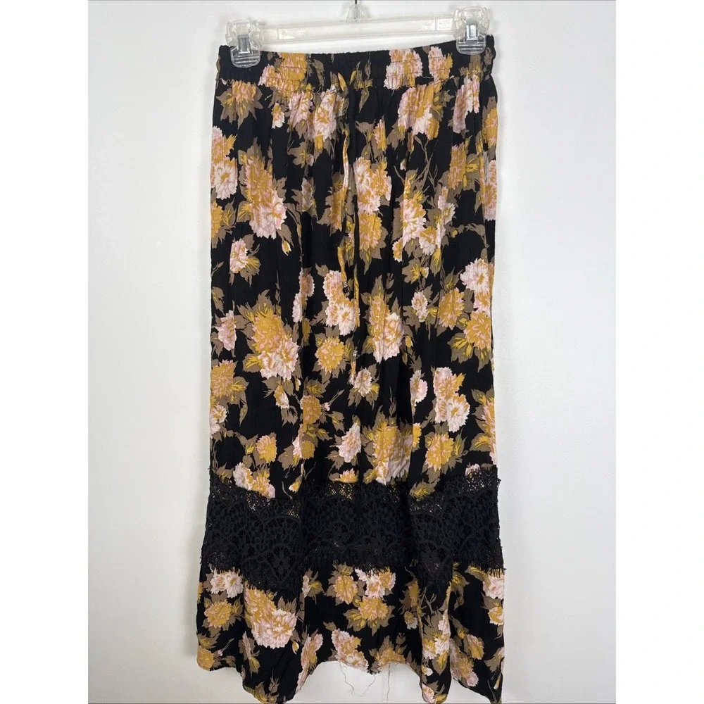 Angie Women's Maxi Black Floral Crochet Lace Boho Peasant Chic Career Skirt Sz S